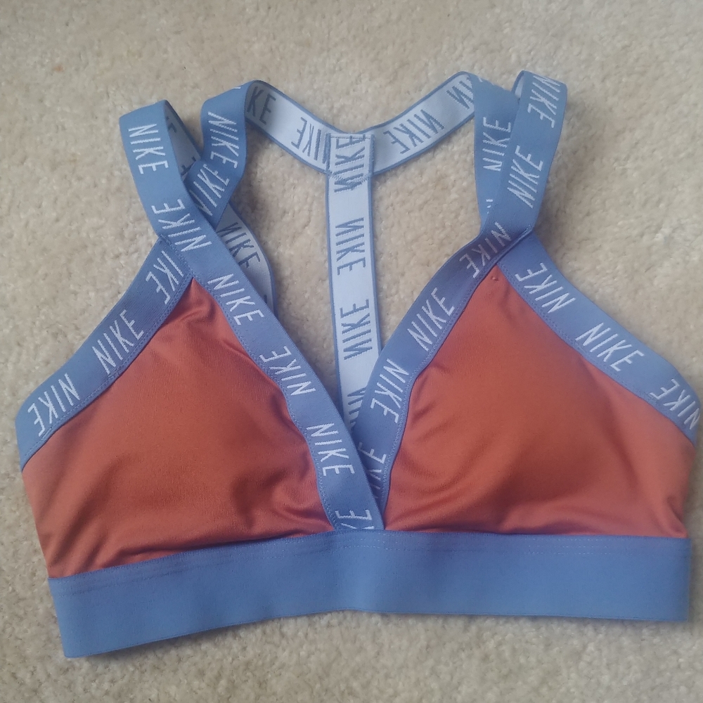Nike Indi Logo Sports Bra